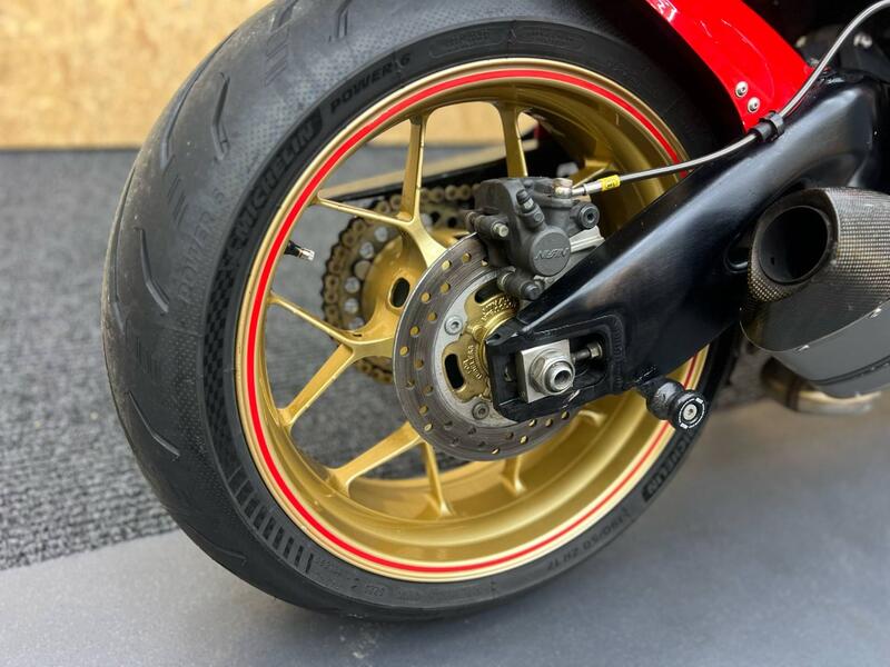 HONDA CBR1000RR Fireblade