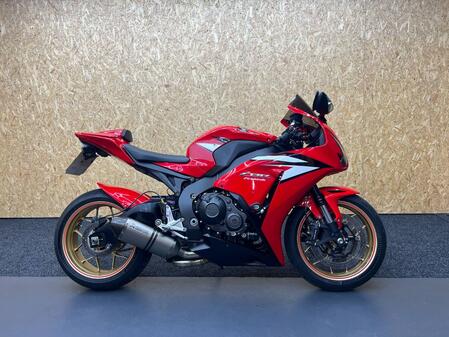 HONDA CBR1000RR Fireblade 