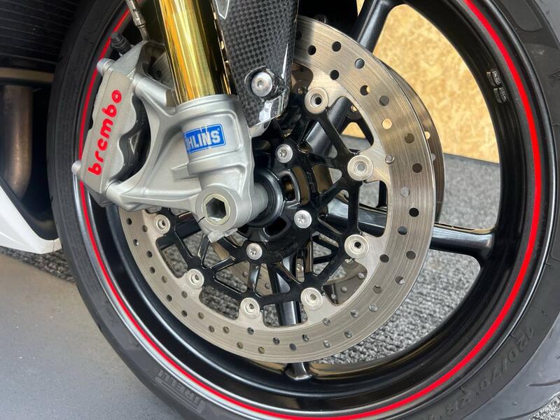 TRIUMPH DAYTONA 675