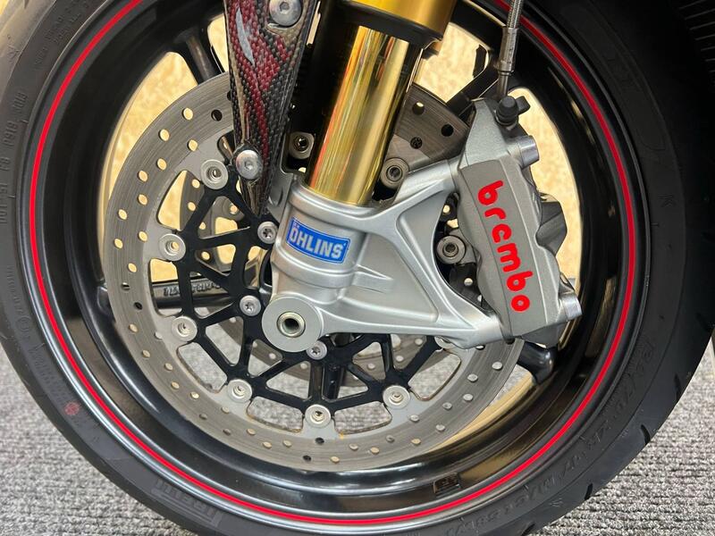 TRIUMPH DAYTONA 675