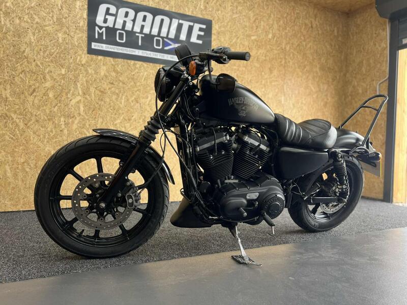 HARLEY-DAVIDSON Sportster