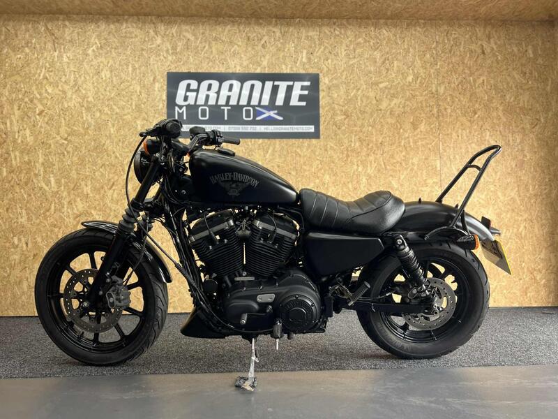 HARLEY-DAVIDSON Sportster