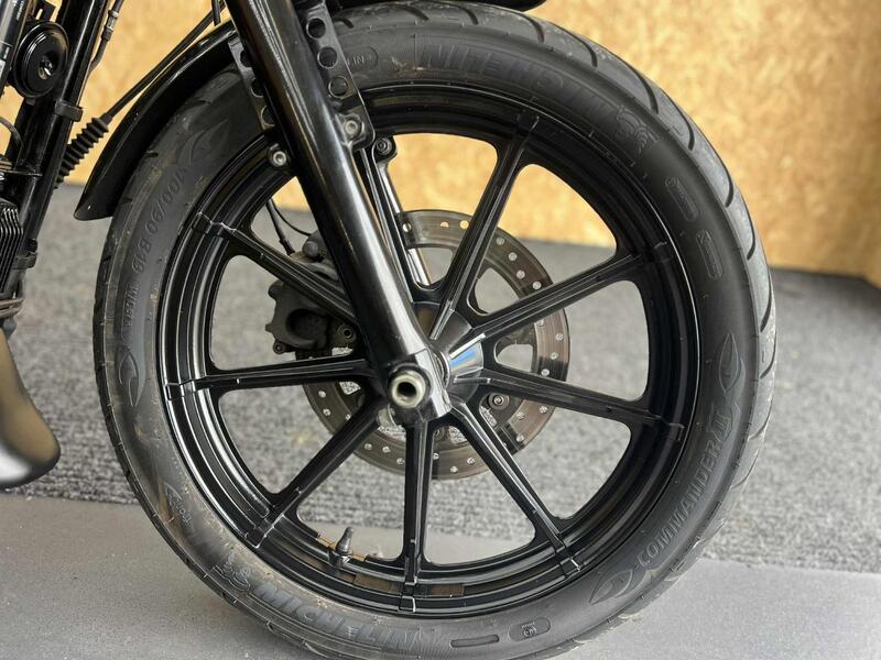 HARLEY-DAVIDSON Sportster