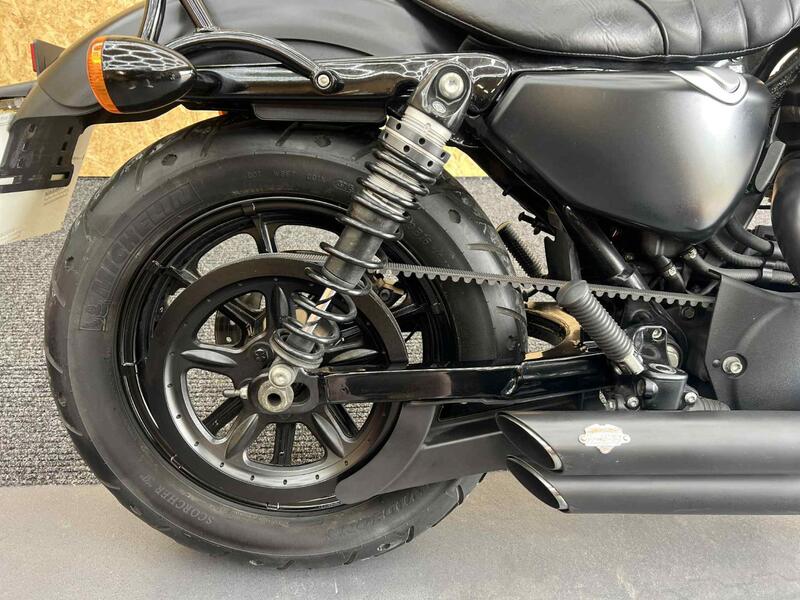 HARLEY-DAVIDSON Sportster