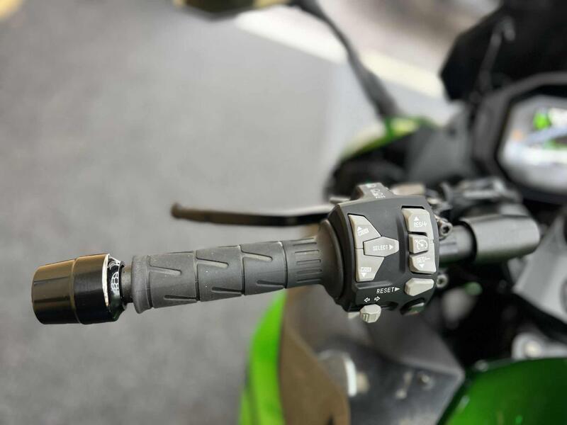 KAWASAKI NINJA 1000SX