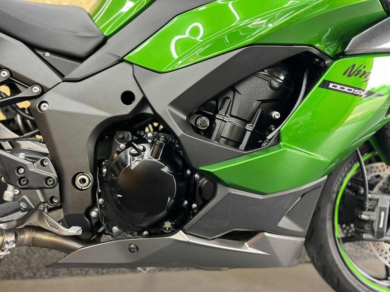 KAWASAKI NINJA 1000SX