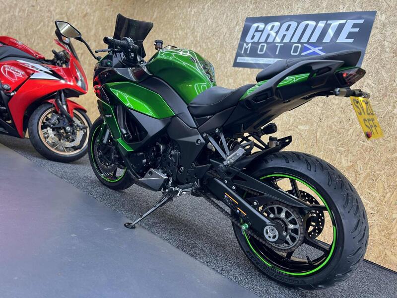 KAWASAKI NINJA 1000SX