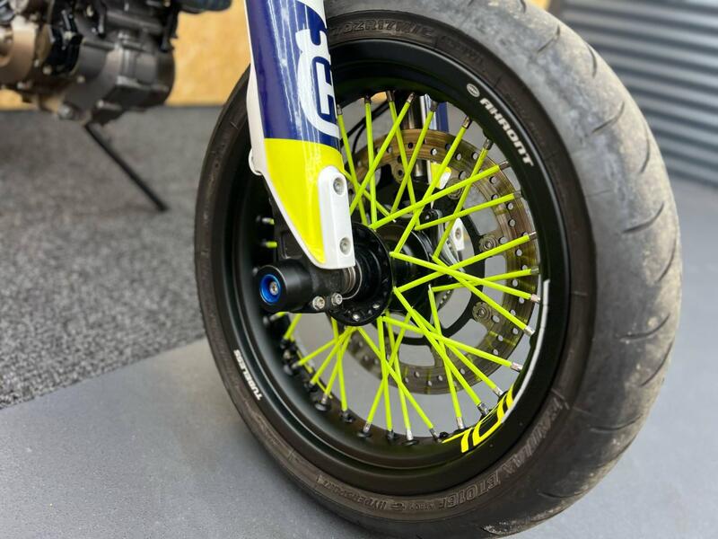 HUSQVARNA 701