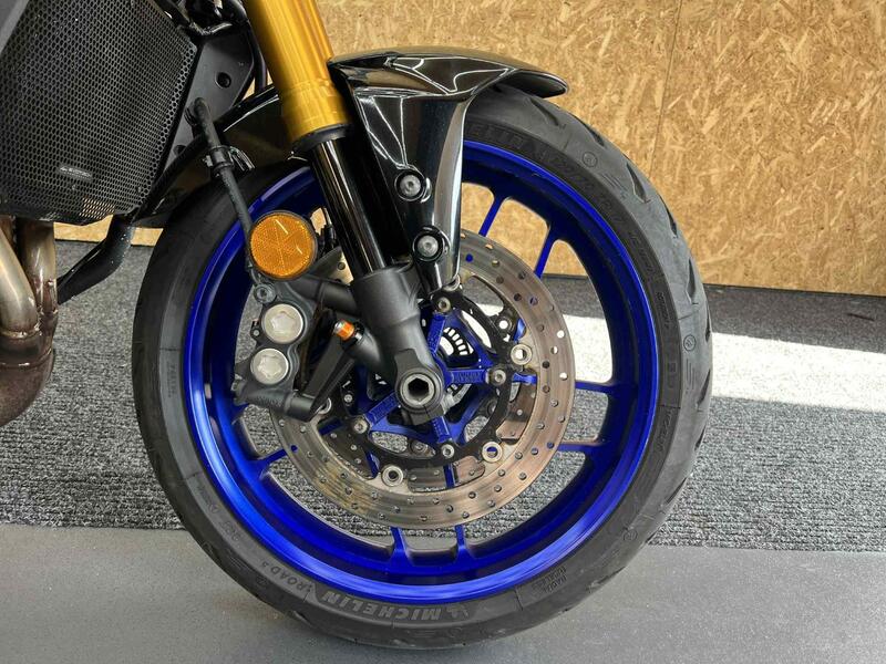 YAMAHA MT-09