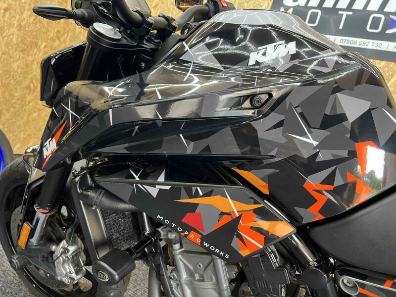 KTM 790 DUKE