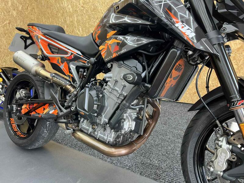 KTM 790 DUKE