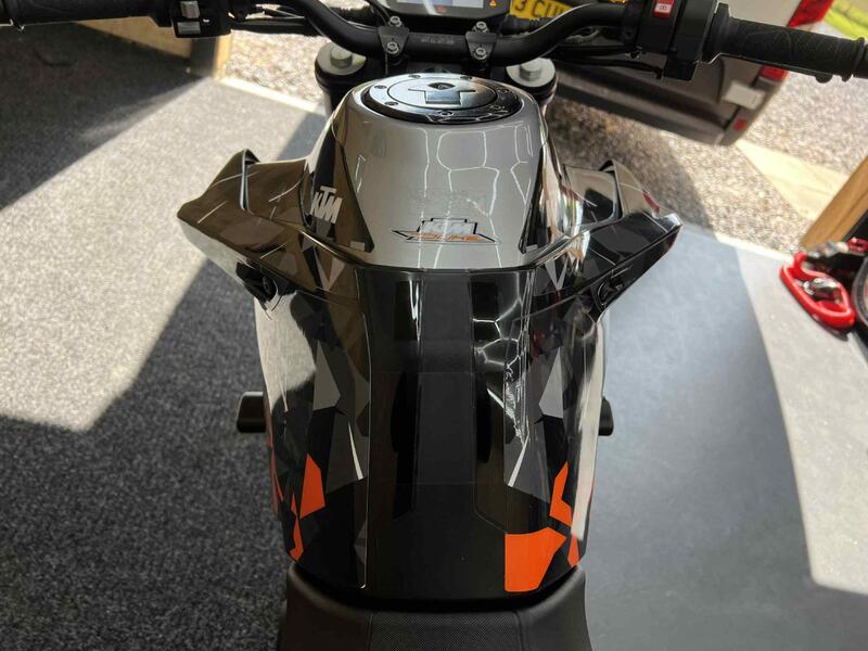 KTM 790 DUKE