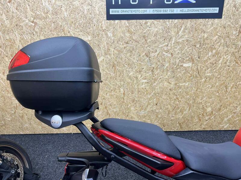 KAWASAKI ER-6N
