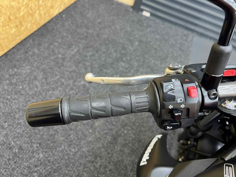 KAWASAKI ER-6N