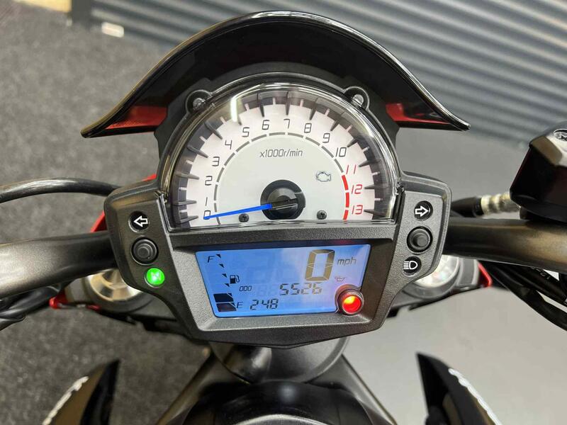 KAWASAKI ER-6N