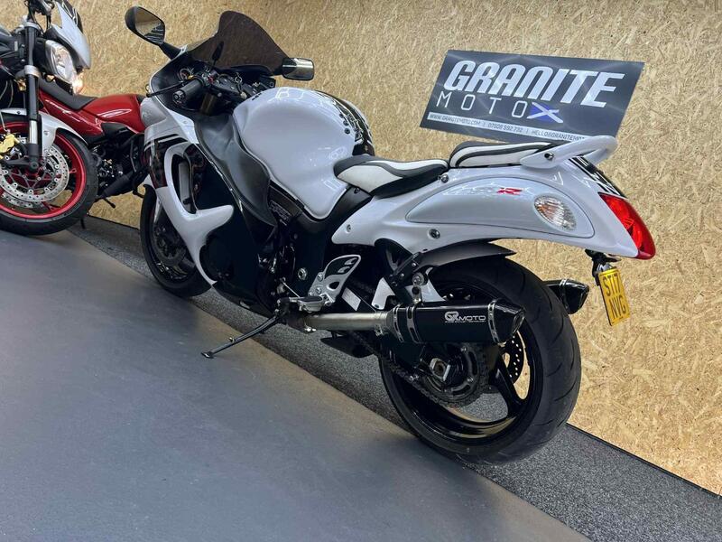 SUZUKI GSX1300R Hayabusa