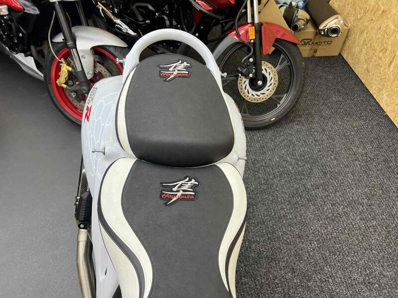 SUZUKI GSX1300R Hayabusa