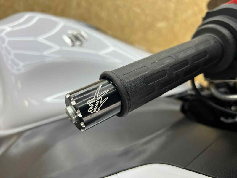 SUZUKI GSX1300R Hayabusa