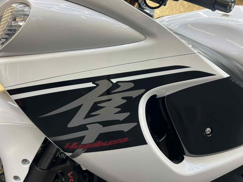SUZUKI GSX1300R Hayabusa