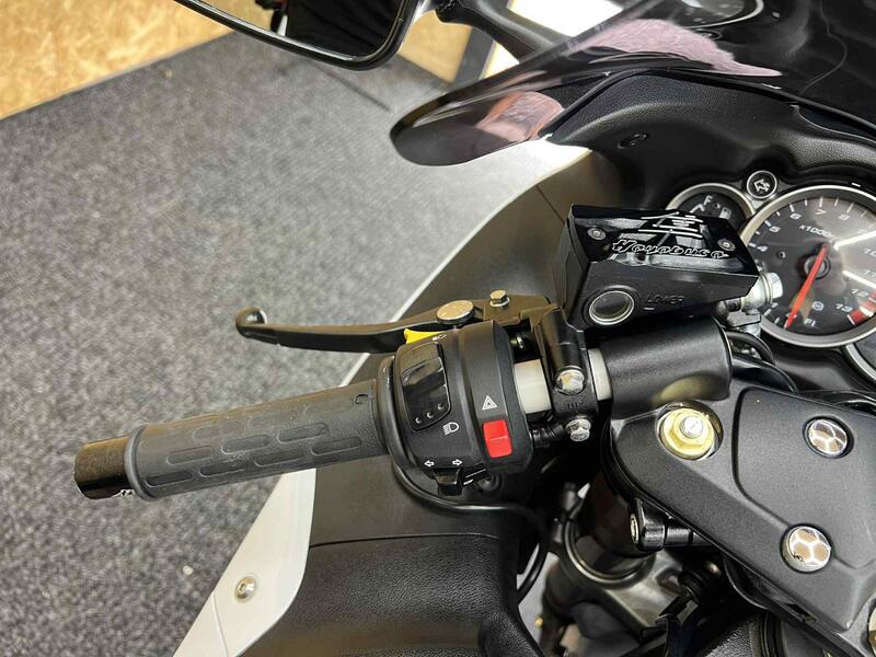 SUZUKI GSX1300R Hayabusa