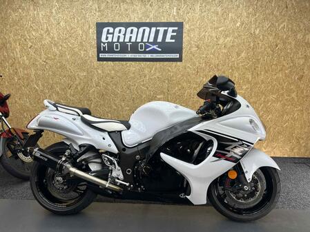 SUZUKI GSX1300R Hayabusa 
