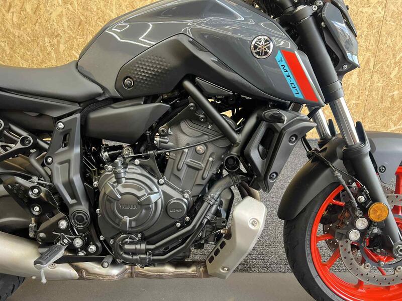 YAMAHA MT-07