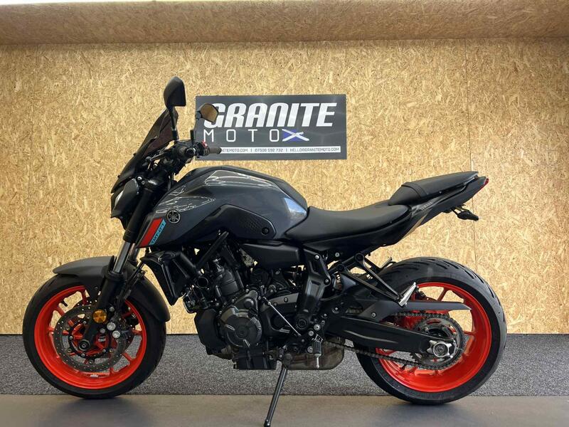 YAMAHA MT-07