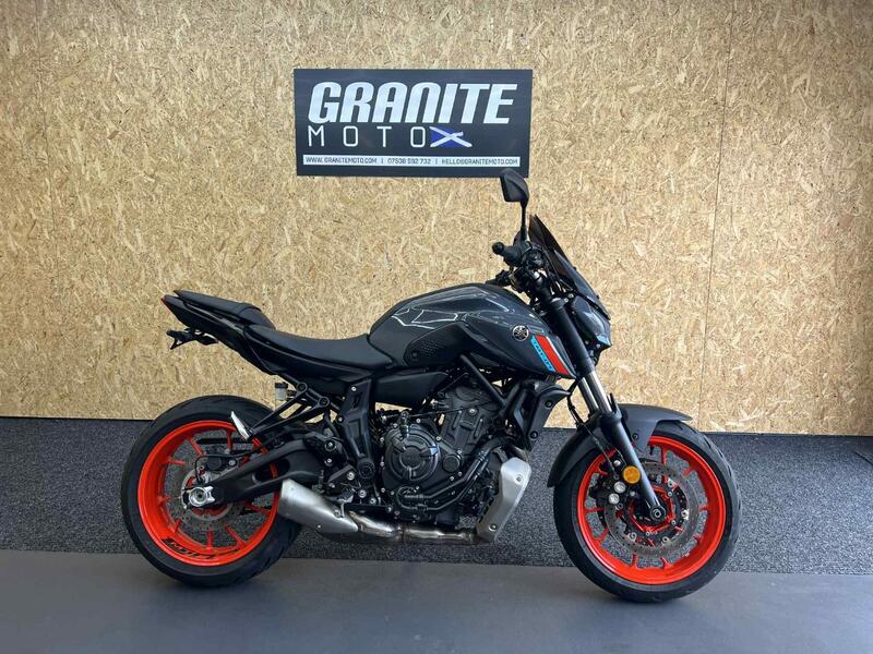 YAMAHA MT-07