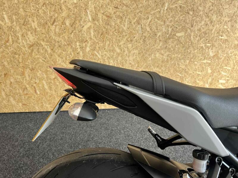 YAMAHA MT-09