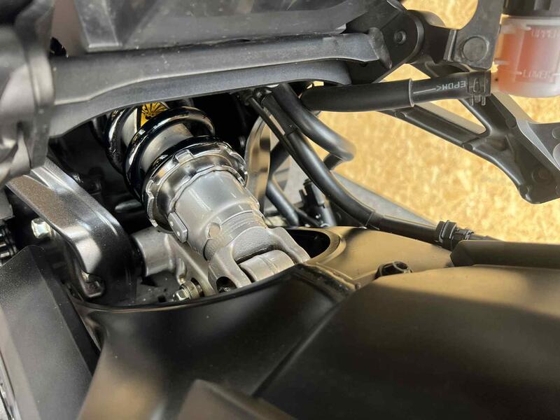 YAMAHA MT-09