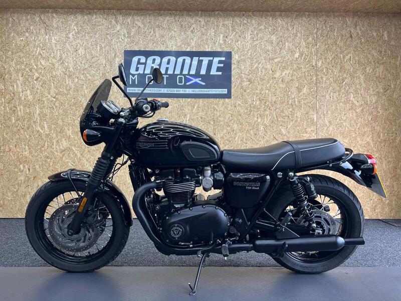 TRIUMPH BONNEVILLE T120