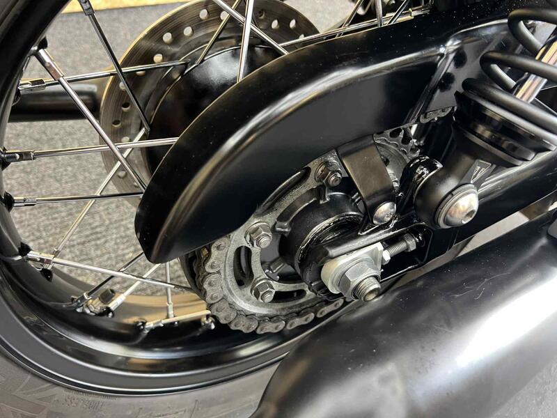 TRIUMPH BONNEVILLE T120