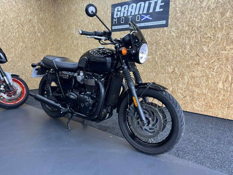 TRIUMPH BONNEVILLE T120