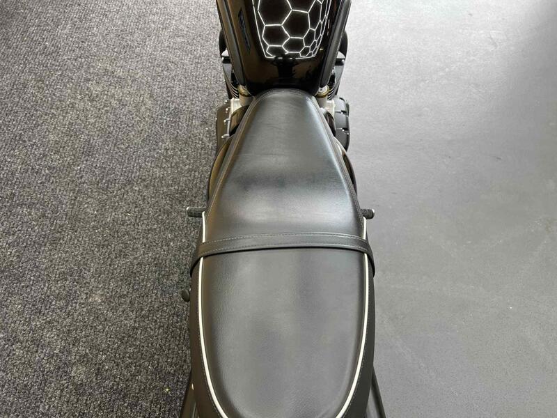 TRIUMPH BONNEVILLE T120