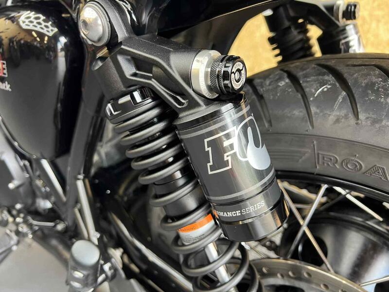 TRIUMPH BONNEVILLE T120