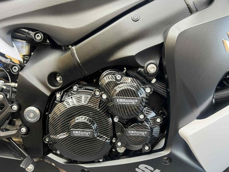SUZUKI GSX-S1000F
