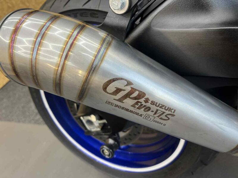 SUZUKI GSX-S1000F