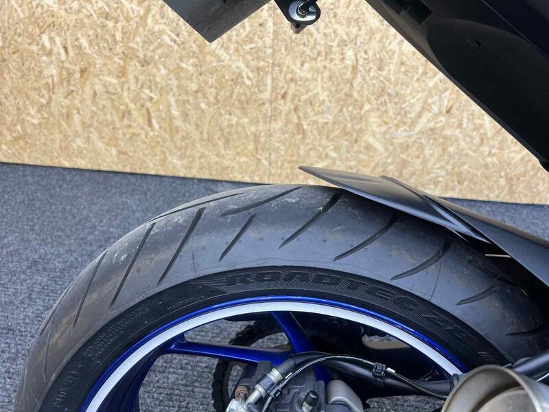 SUZUKI GSX-S1000F