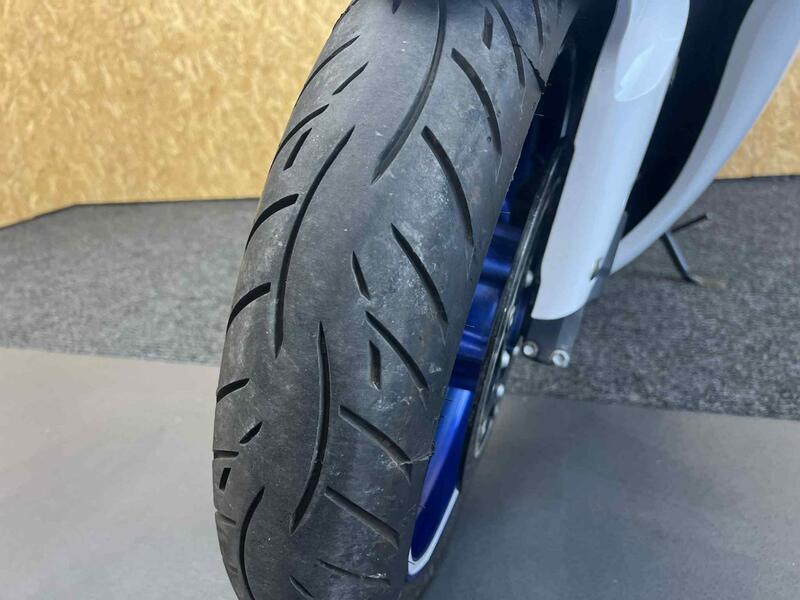 SUZUKI GSX-S1000F