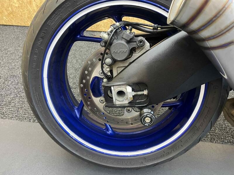 SUZUKI GSX-S1000F