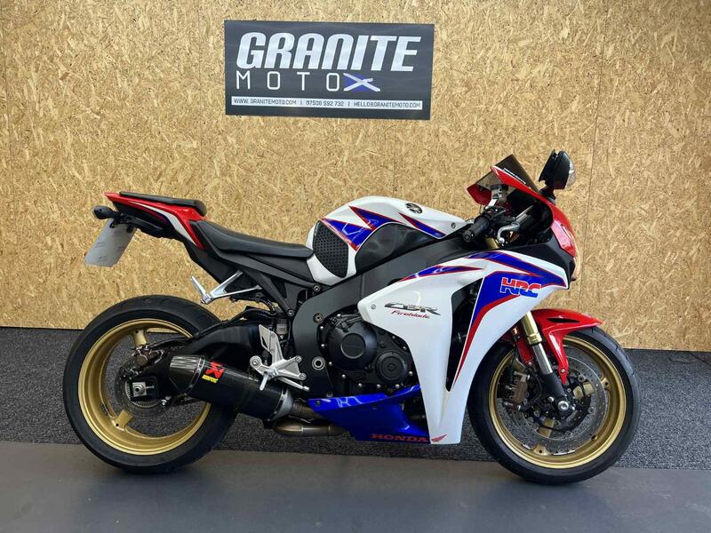 HONDA CBR1000RR Fireblade