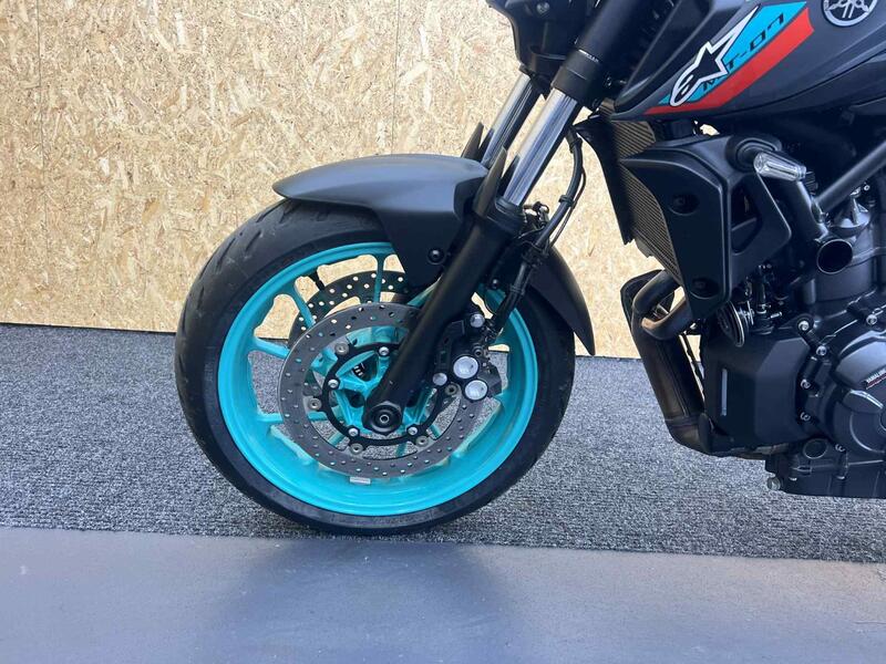 YAMAHA MT-07