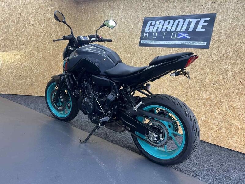 YAMAHA MT-07