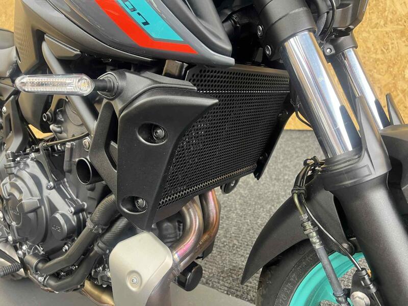 YAMAHA MT-07