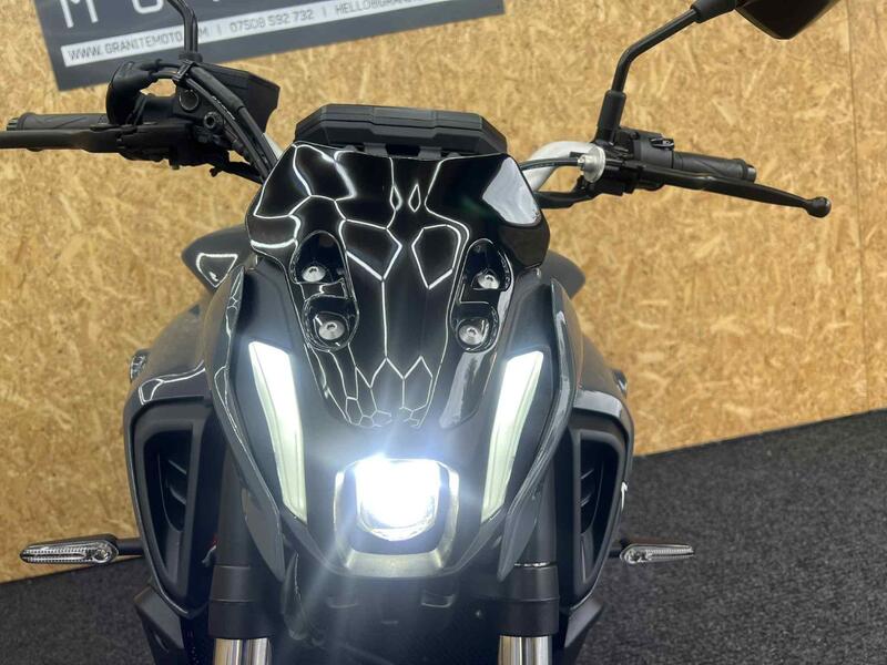 YAMAHA MT-07