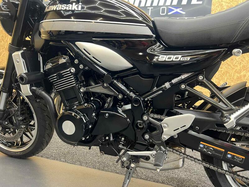 KAWASAKI Z900