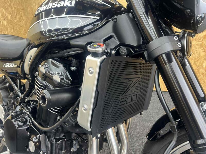 KAWASAKI Z900