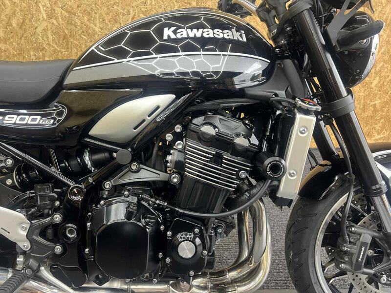 KAWASAKI Z900