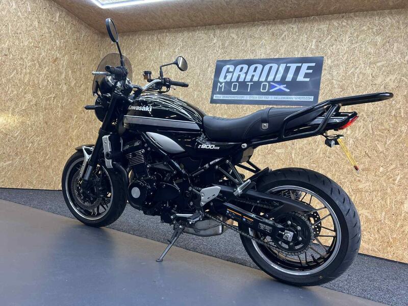KAWASAKI Z900
