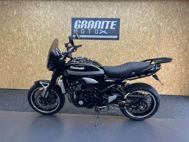 KAWASAKI Z900